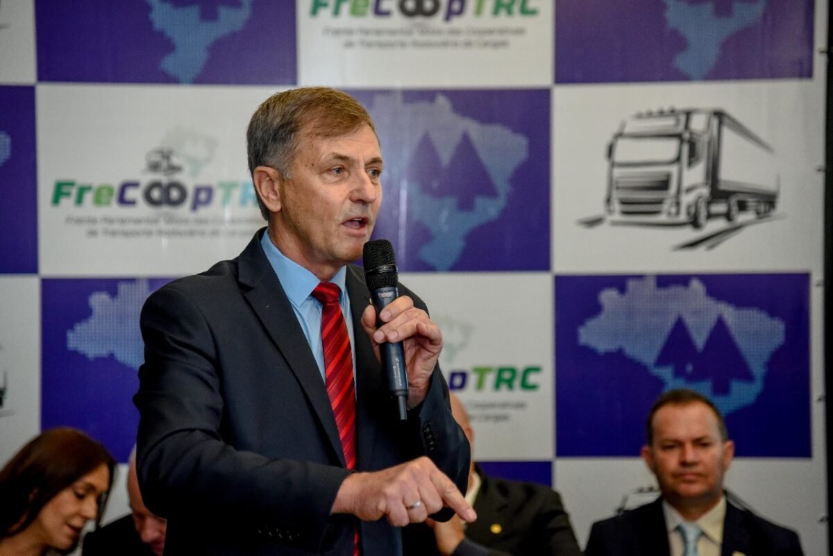 Luizão assume vice-presidência da Frente Parlamentar Mista das Cooperativas de Transporte Rodoviário de Cargas