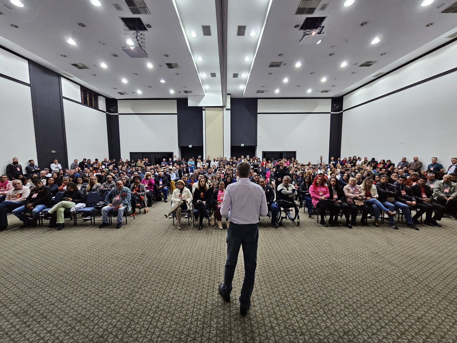 Com Luizão na presidência, Solidariedade reúne mais de 400 lideranças em evento realizado em Curitiba
